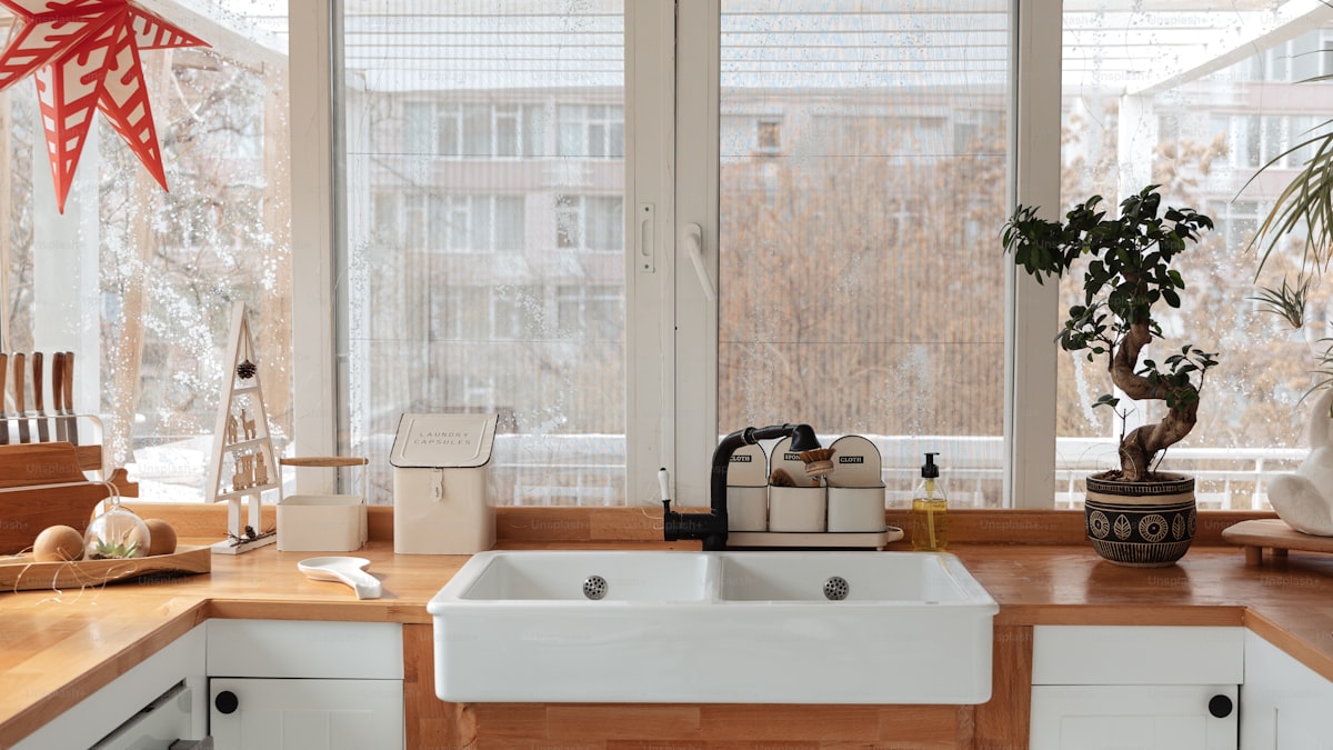 How to Clean Windows Without Streaks (Inside and Out)