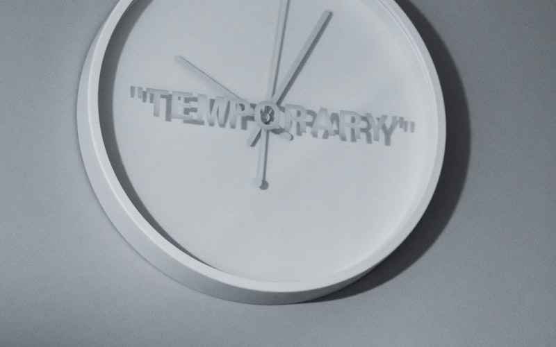 Window blinds blocking sunlight to keep a room cool