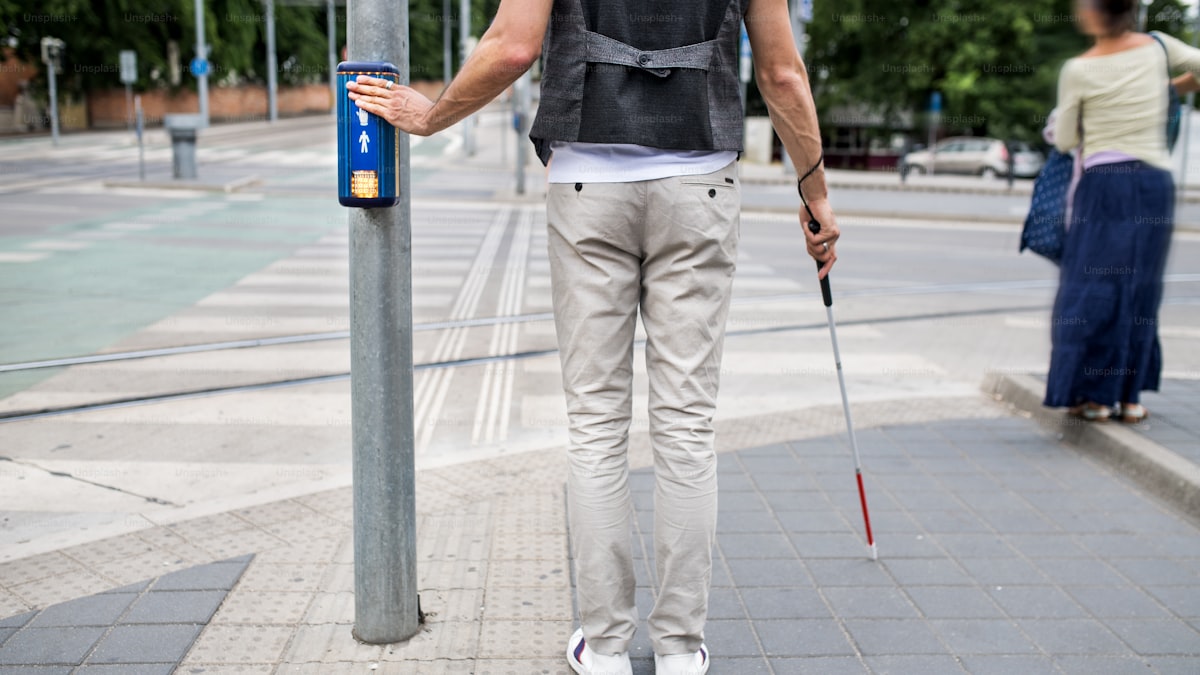 How to Stop Your Dog From Pulling on the Leash (Positive Methods That Work)